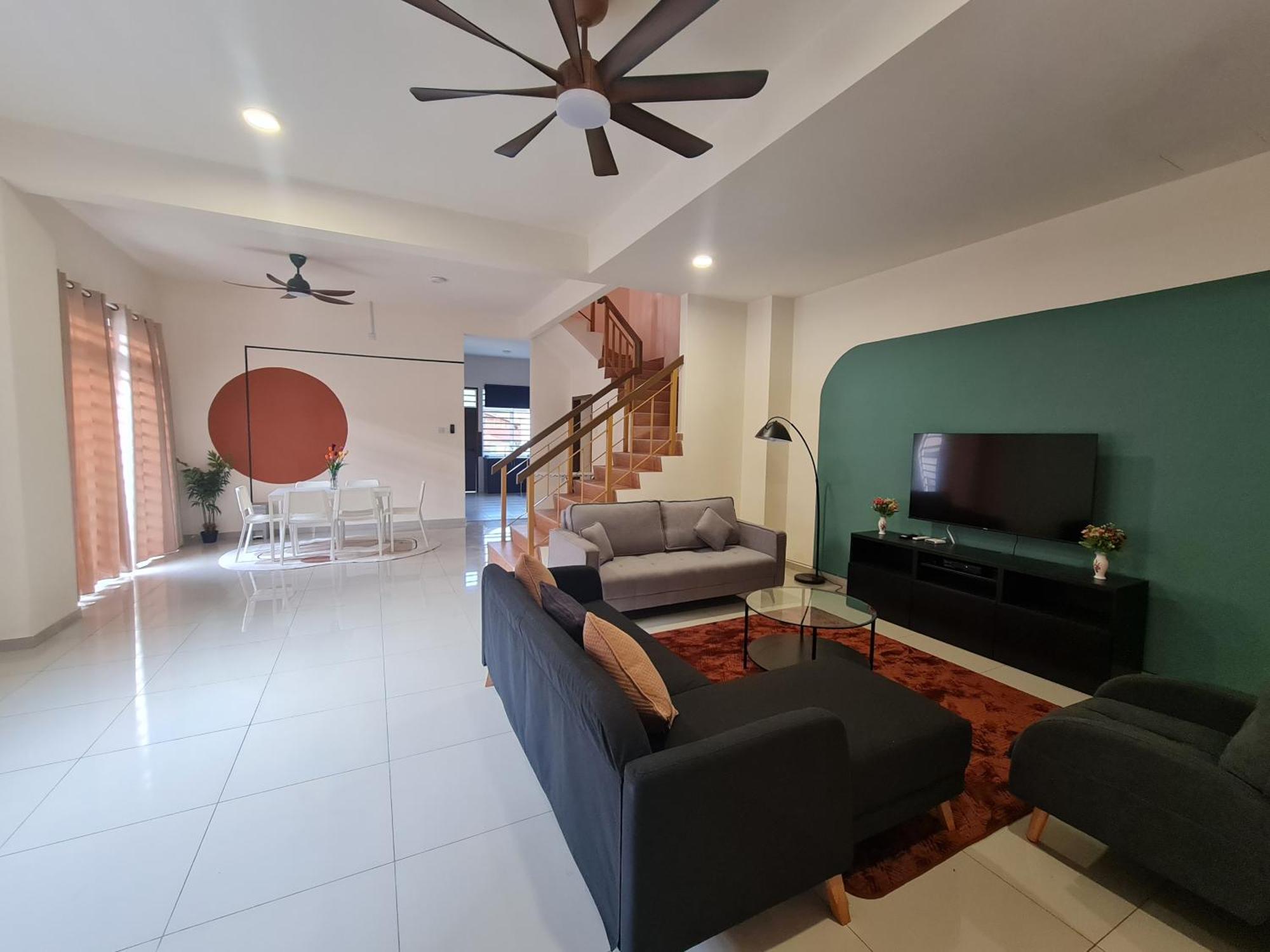 Univilla- Ideal Family For 18pax Gelugor